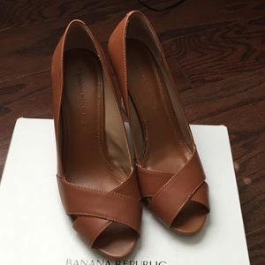 Banana Republic Open Toe Espadrille Wedge, Sz7